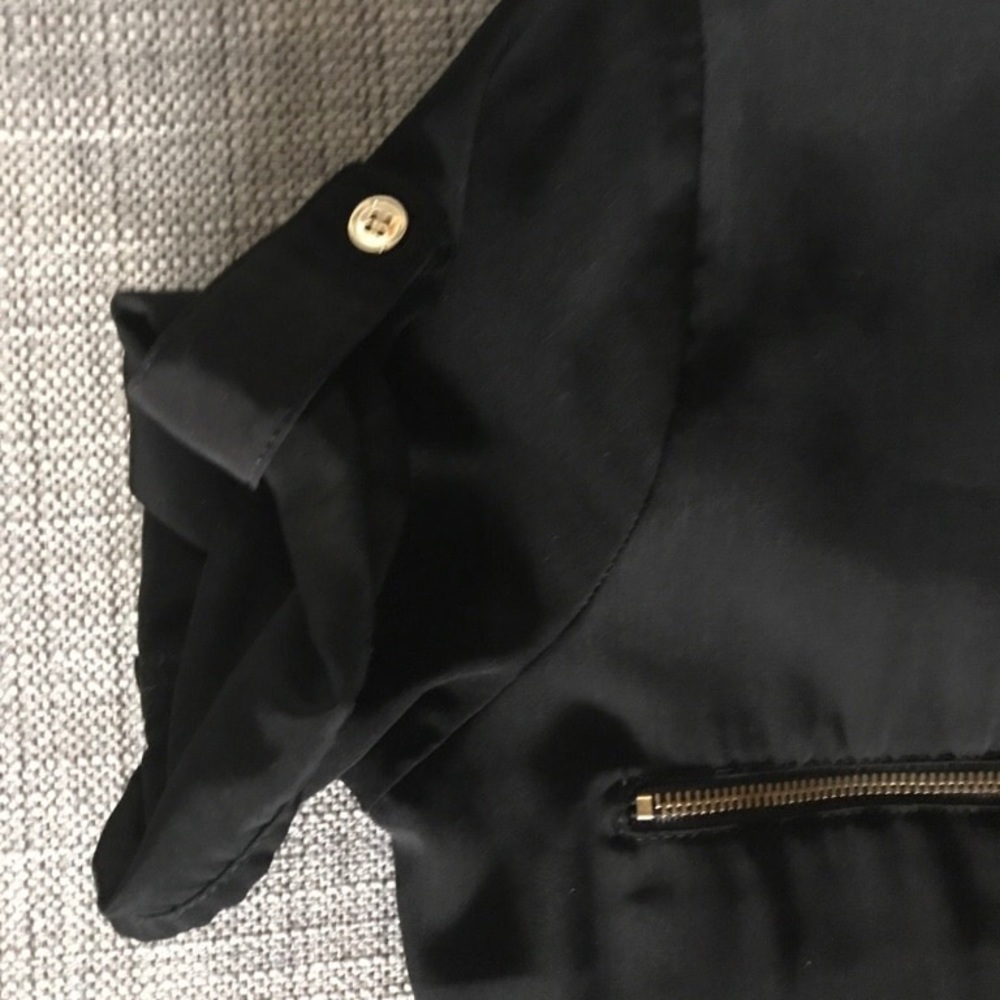 Romper - Picture 2 of 4